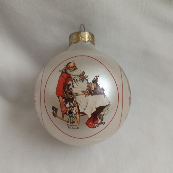 Hallmark Norman Rockwell Christmas Santa Ornament - Picture 5 of 11